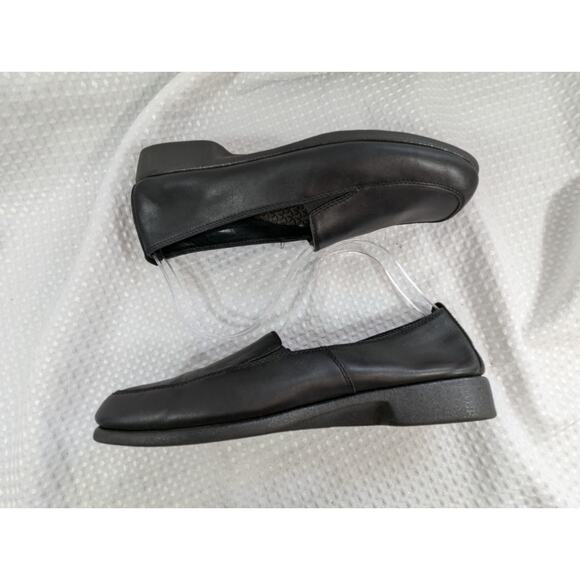 NWOT! HUSH PUPPIES! BLACK GENUINE LEATHER LOAFER SIMPLE SLIP-ON LOAFERS! SZ 11M - Picture 7 of 10